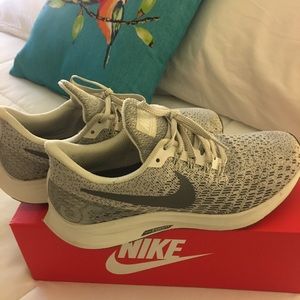 NIKE AIR ZOOM PEGASUS 35